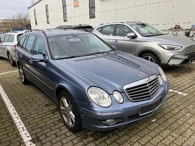 Blau Gebraucht 2007 Mercedes E320 Avantgarde Kombi | 3.300 € (Guter Preis)
