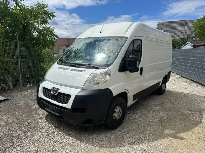 Gebraucht Peugeot Boxer Avantage 131 PS (96 kW) 2013 Weiß Van