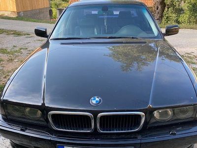 BMW 740