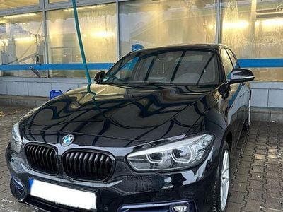 Gebraucht BMW 120 Sport Line 184 PS (135 kW) 2018 Schwarz Kleinwagen