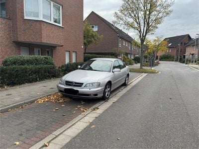 Silber Gebraucht 2003 Opel Omega Limousine | 2.999 € (Etwas zu teuer)