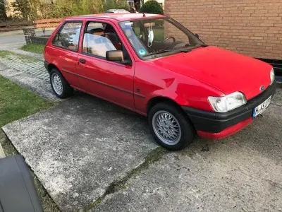 Gebraucht Ford Fiesta 50 PS (36 kW) 1991 Rot Kleinwagen