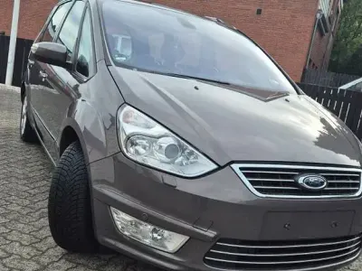 Gebraucht Ford Galaxy Titanium 200 PS (147 kW) 2014 Braun Van / Kleinbus