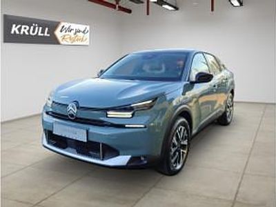 Neu Citroën C4 145 PS (106 kW) 2026 Grün (manhattan grün / perla nera schwarz / okenit) SUV