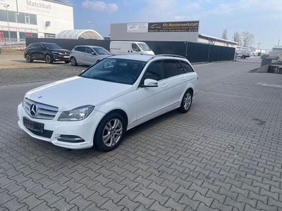 Gebraucht Mercedes C180 Avantgarde 156 PS (114 kW) 2013 Weiß Limousine