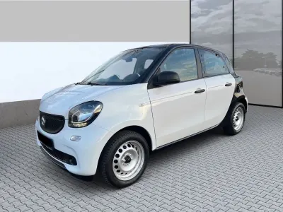 Gebraucht Smart ForFour 71 PS (52 kW) 2019 Weiß Kleinwagen