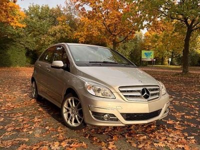 Mercedes B200
