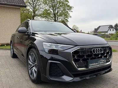 Second-hand Audi Q8 S-Line 320 CP (235 kW) 2025 Negru SUV