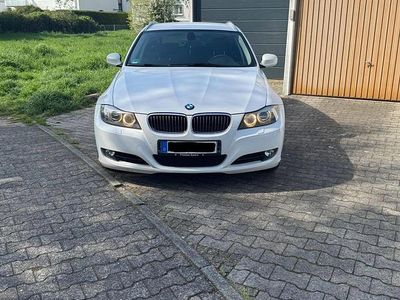 Gebraucht BMW 330 Performance 245 PS (180 kW) 2010 Weiß Kombi