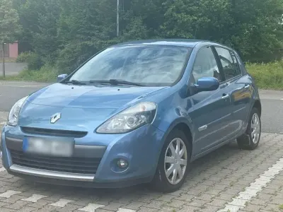 Gebraucht Renault Clio Expression 75 PS (55 kW) 2010 Blau Kleinwagen