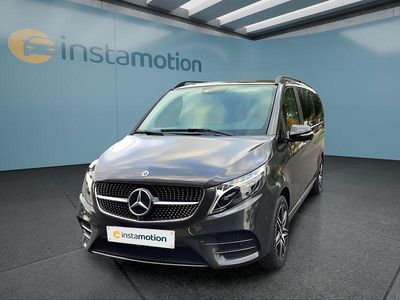Grau Gebraucht 2024 Mercedes V250 Van / Kleinbus | 65.399 €