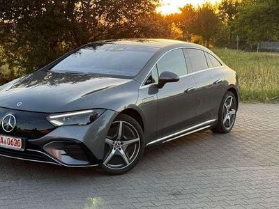 Gebraucht Mercedes EQE350 AMG line 214 kW (292 PS) 2022 Selenitgrau  metalliclack Limousine