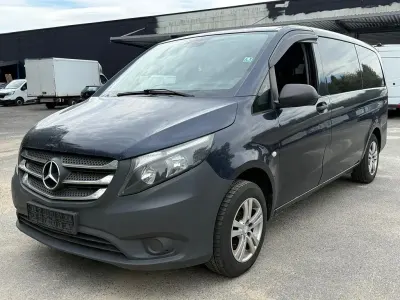 Gebraucht Mercedes Vito 163 PS (119 kW) 2018 Blau Van