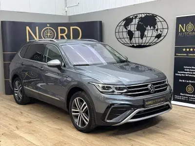 Gebraucht VW Tiguan Allspace Elegance 200 PS (147 kW) 2022 Platinum grey metallic (metallic) SUV