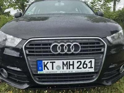 Gebraucht Audi A1 Ambition 122 PS (89 kW) 2013 Schwarz Kleinwagen
