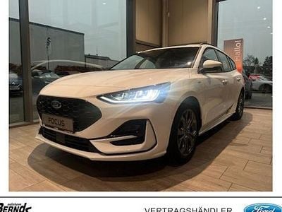 Weiß Gebraucht 2024 Ford Focus ST-Line Kombi | 23.890 € (Guter Preis)