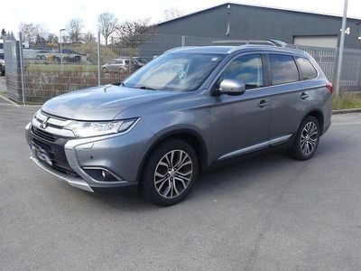 Gebraucht Mitsubishi Outlander Top 150 PS (110 kW) 2016 Grau SUV