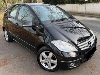 Gebraucht Mercedes A160 Avantgarde 95 PS (69 kW) 2011 Schwarz Limousine