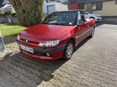 Gebraucht Peugeot 306 Cabriolet 88 PS (64 kW) 2000 Rot Cabrio