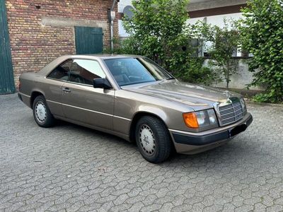 Mercedes 230