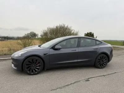 Second-hand Tesla Model 3 Performance 392 kW (534 CP) 2023 Gri Berlinǎ
