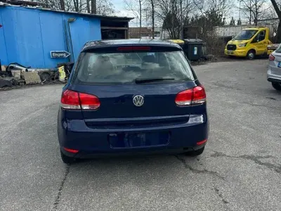 Begagnad VW Golf VI 80 HK (58 kW) 2009 Blå Halvkombi