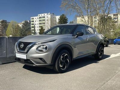 Gebraucht Nissan Juke N-Connecta 114 PS (83 kW) 2024 Silber silver (m) (metallic) SUV