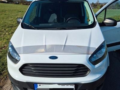 Gebraucht Ford Transit 101 PS (74 kW) 2017 Weiß Van / Kleinbus