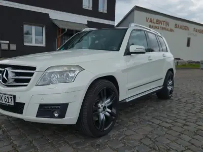 Używany Mercedes GLK320 AMG 224 KM (164 kW) 2009 Biały SUV