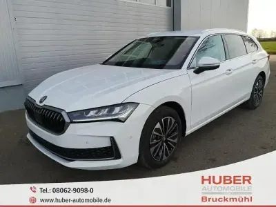 Neu Skoda Superb Selection 193 PS (141 kW) 2025 Andere Kombi