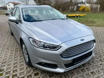 Gebraucht Ford Mondeo 120 PS (88 kW) 2018 Silber Kombi