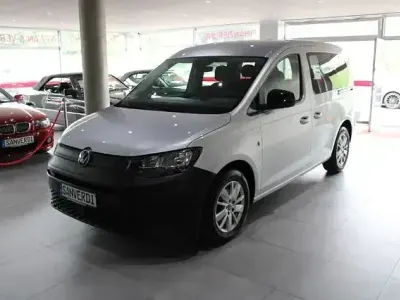 Gebraucht VW Caddy 102 PS (75 kW) 2024 Silber Van / Kleinbus