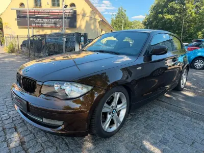 Gebraucht BMW 118 Performance 143 PS (105 kW) 2011 Braun Kleinwagen