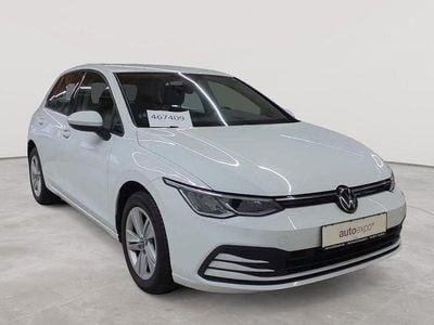 Gebraucht VW Golf VIII Life 130 PS (95 kW) 2022 Pure white Limousine