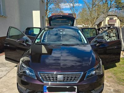 Gebraucht Seat Leon XCELLENCE 150 PS (110 kW) 2019 Violet Limousine