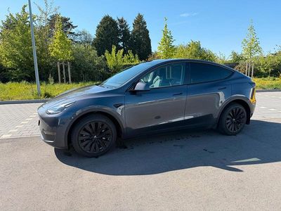 Second-hand Tesla Model Y 378 kW (514 CP) 2022 Andere farben SUV