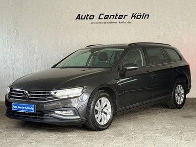 Grau Gebraucht 2022 VW Passat Kombi | 22.500 € (Guter Preis)