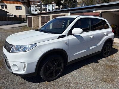 Gebraucht Suzuki Vitara Comfort 120 PS (88 kW) 2018 Weiß SUV