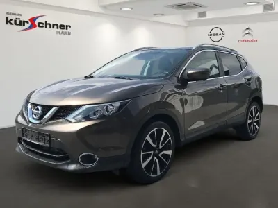 Gebraucht Nissan Qashqai Tekna 131 PS (96 kW) 2015 Bronze metallic SUV