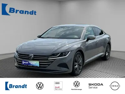 Gebraucht VW Arteon Basis 150 PS (110 kW) 2023 Grau Limousine