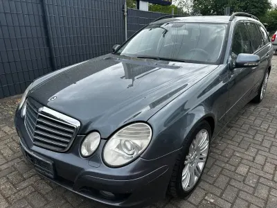 Gebraucht Mercedes E280 190 PS (139 kW) 2007 Grau Kombi