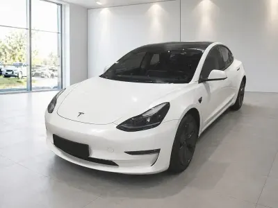 Begagnad Tesla Model 3 Long Range AWD 366 kW (498 HK) 2022 Vit Sedan