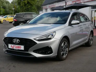 Gebraucht Hyundai i30 115 PS (84 kW) 2025 Grau Kombi