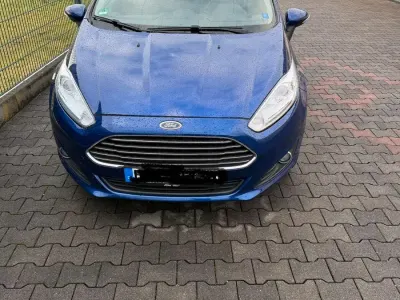 Usata Ford Fiesta 100 CV (73 kW) 2014 Blu Utilitaria