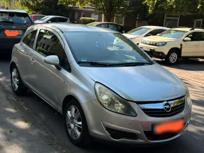Gebraucht Opel Corsa 80 PS (58 kW) 2008 Silber Kleinwagen