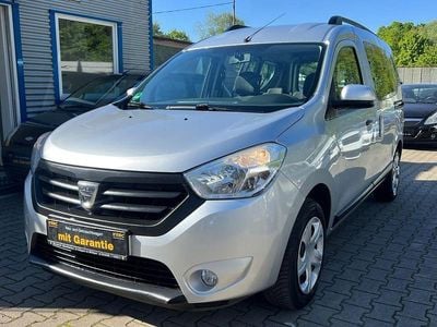 Usata Dacia Dokker Lauréate 116 CV (85 kW) 2014 Grigio Monovolume