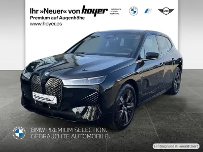 Gebraucht BMW iX Sport Line 239 kW (326 PS) 2025 Saphirschwarz SUV