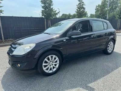 Gebraucht Opel Astra Sport 101 PS (74 kW) 2008 Limousine