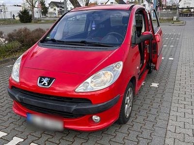 Gebraucht Peugeot 1007 88 PS (64 kW) 2005 Rot Van / Kleinbus