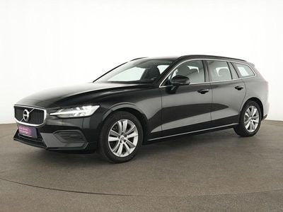 Onyx black Gebraucht 2021 Volvo V60 Momentum Kombi | 25.615 € (Superpreis)